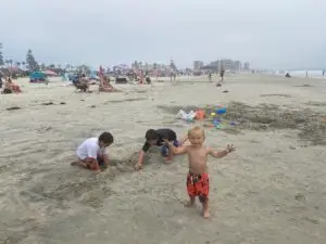 Coronado Divorce mediator Scott Levin's children at Coronado Central Beach in August 2020